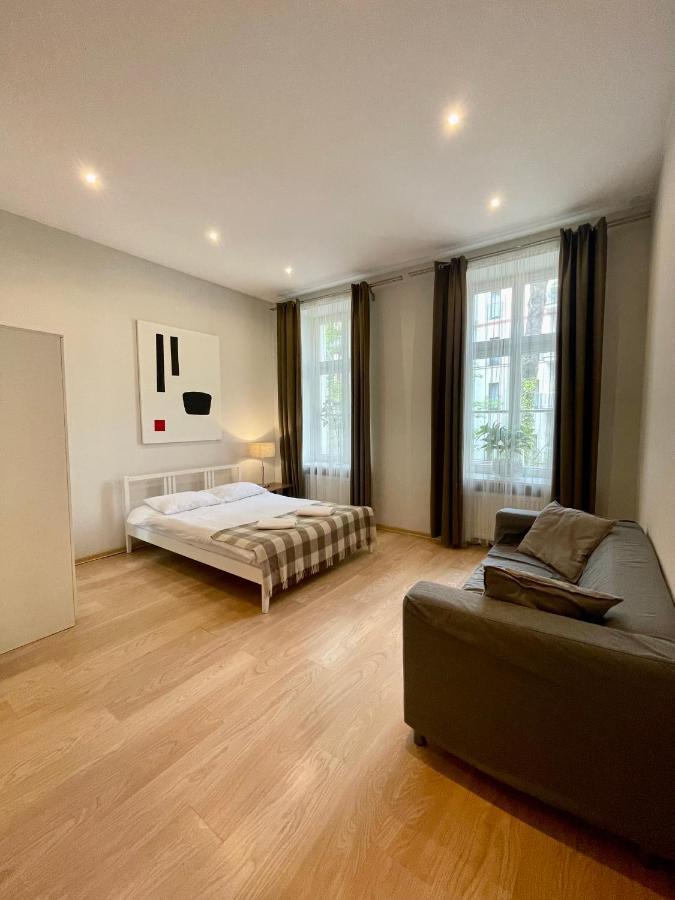 Boutique Apartments - Elegant 1906 Period Wroclaw Bagian luar foto